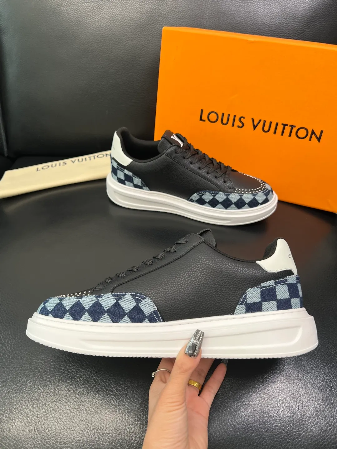 Men's shoes 💰740 Lv high quality top crafts Louis Vuitton, sports sneakers counter synchronization, uppers imported from Italy, high quality splicing colorful complex crafts, imported cowhide lining soft and comfortable, soles: original soles specially provided by the original factory, T men's shoes 💰U exclusive movable molded soles super comfortable, original factory single goods, code number 38-44 (customized 45)